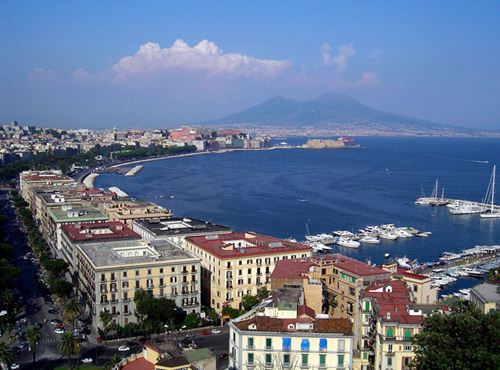 Неаполь - однин из самых романтичных и вдохновляющих мест в Италии